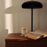 Lâmpada de mesa retro elegante