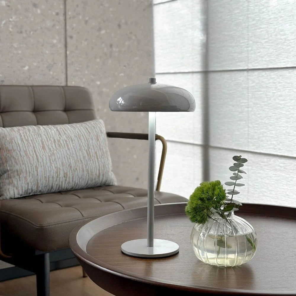 Lâmpada de mesa retro elegante