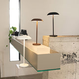 Luminária de ferro elegante