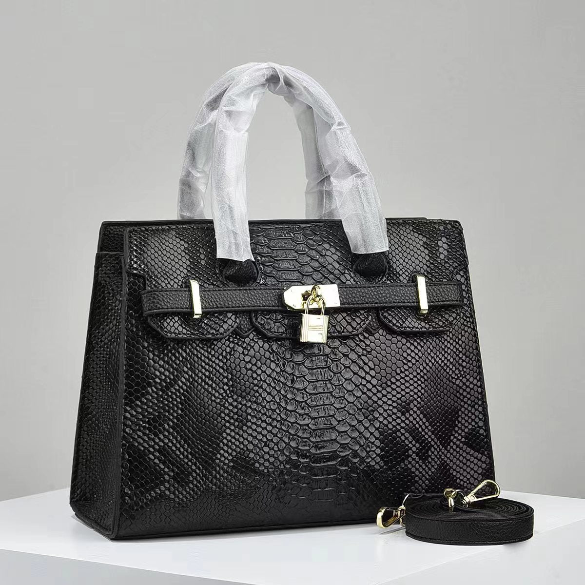 Aura Velvet Handbag