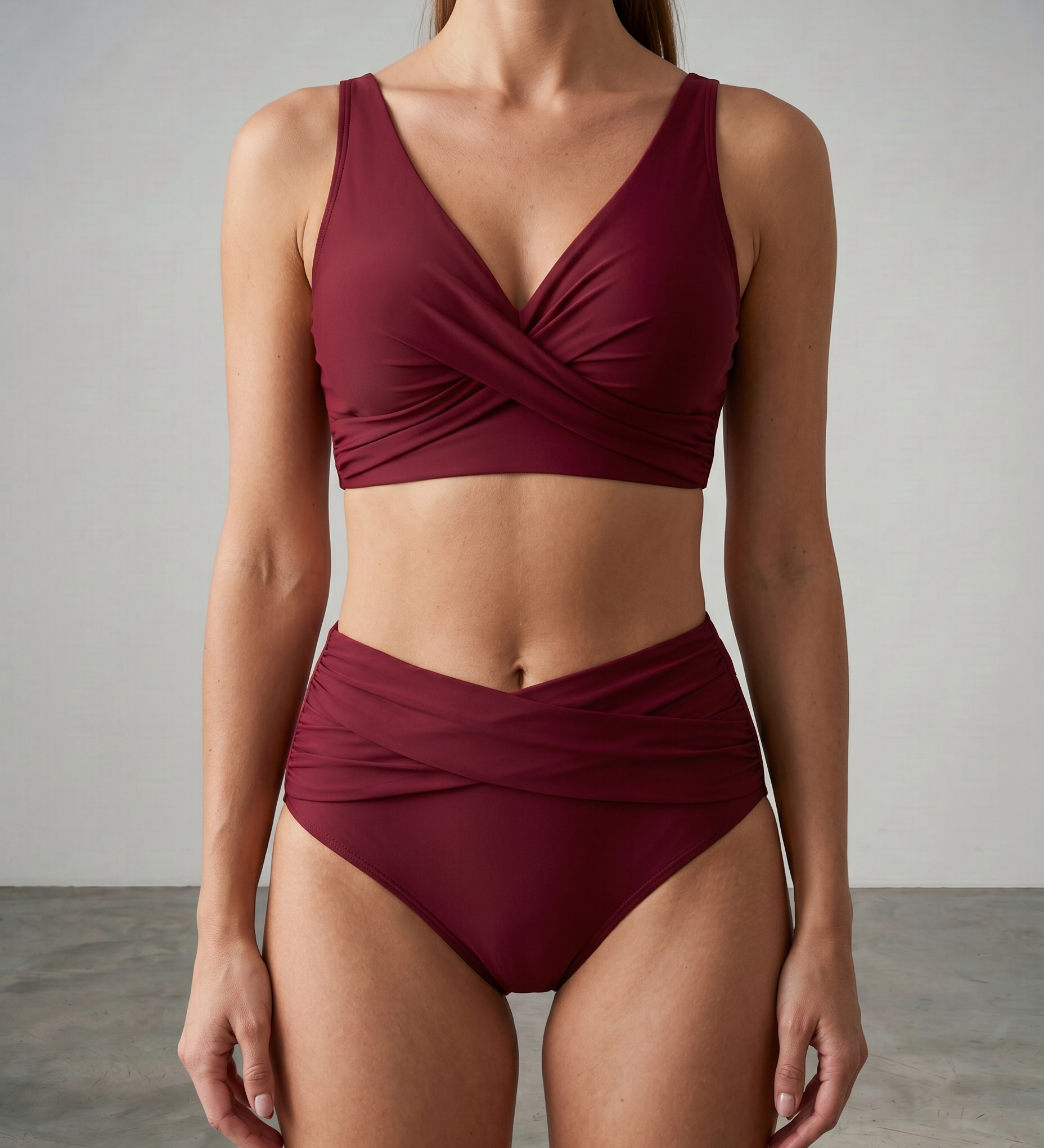 Elena Marell | Formuojantis bikinis